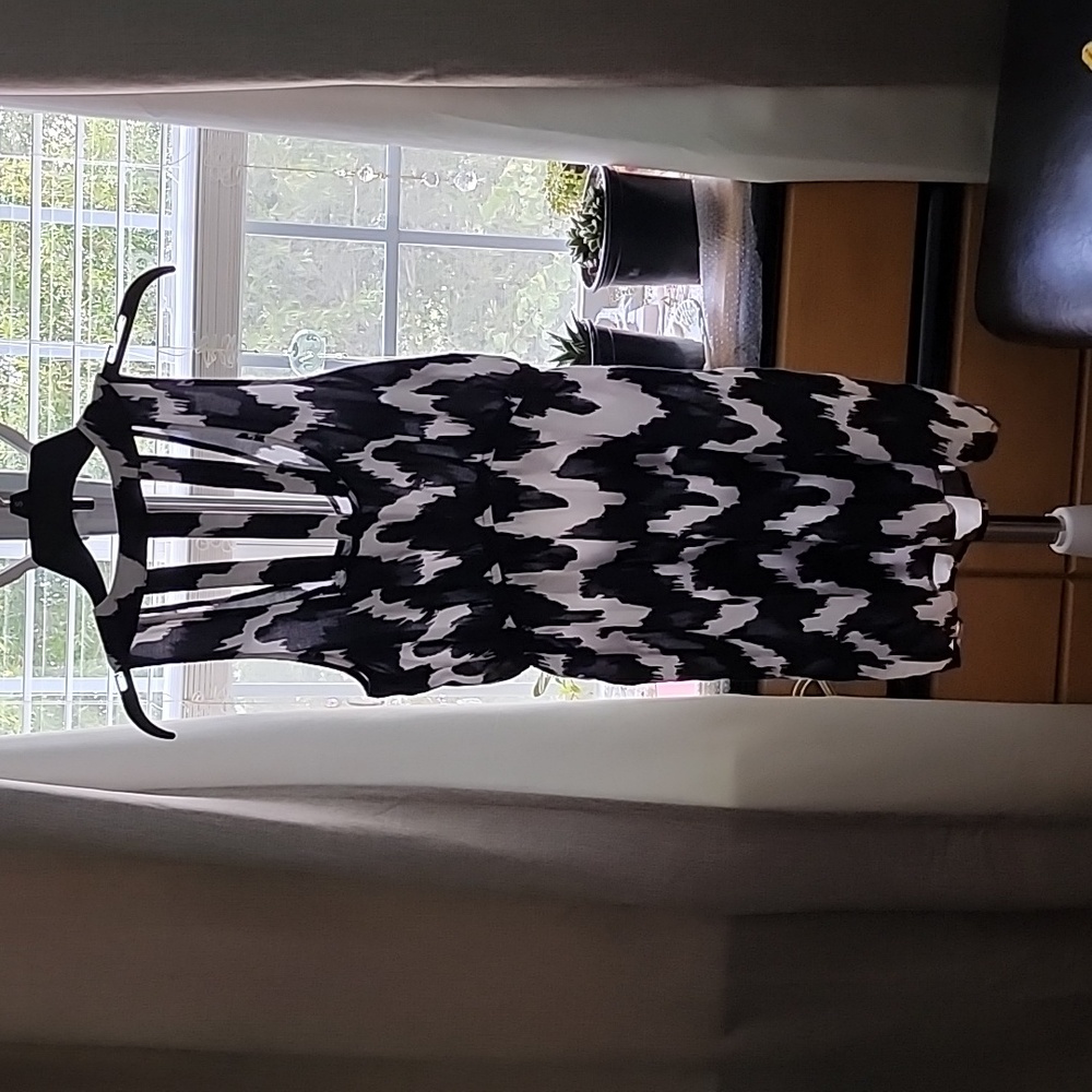 Bongo Black and White Chevron Dress sz L